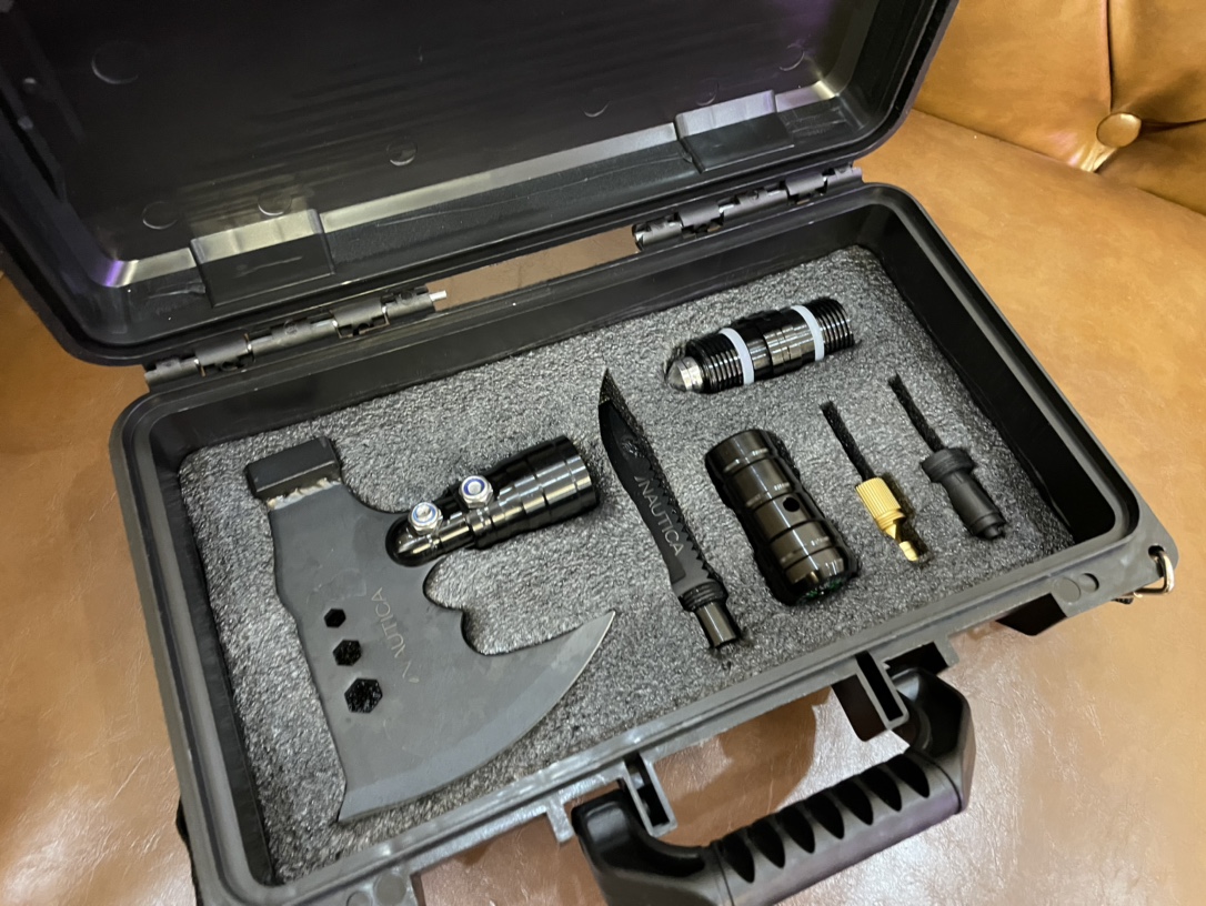 美国诺帝卡NAUTICA户外生存装备套装