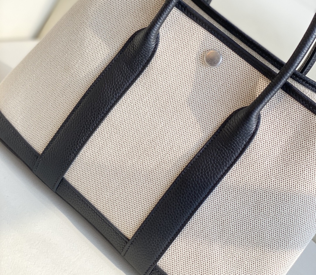 Chanel Classic Handcrafted Luxury Leather Shoulder Bag Ref 5