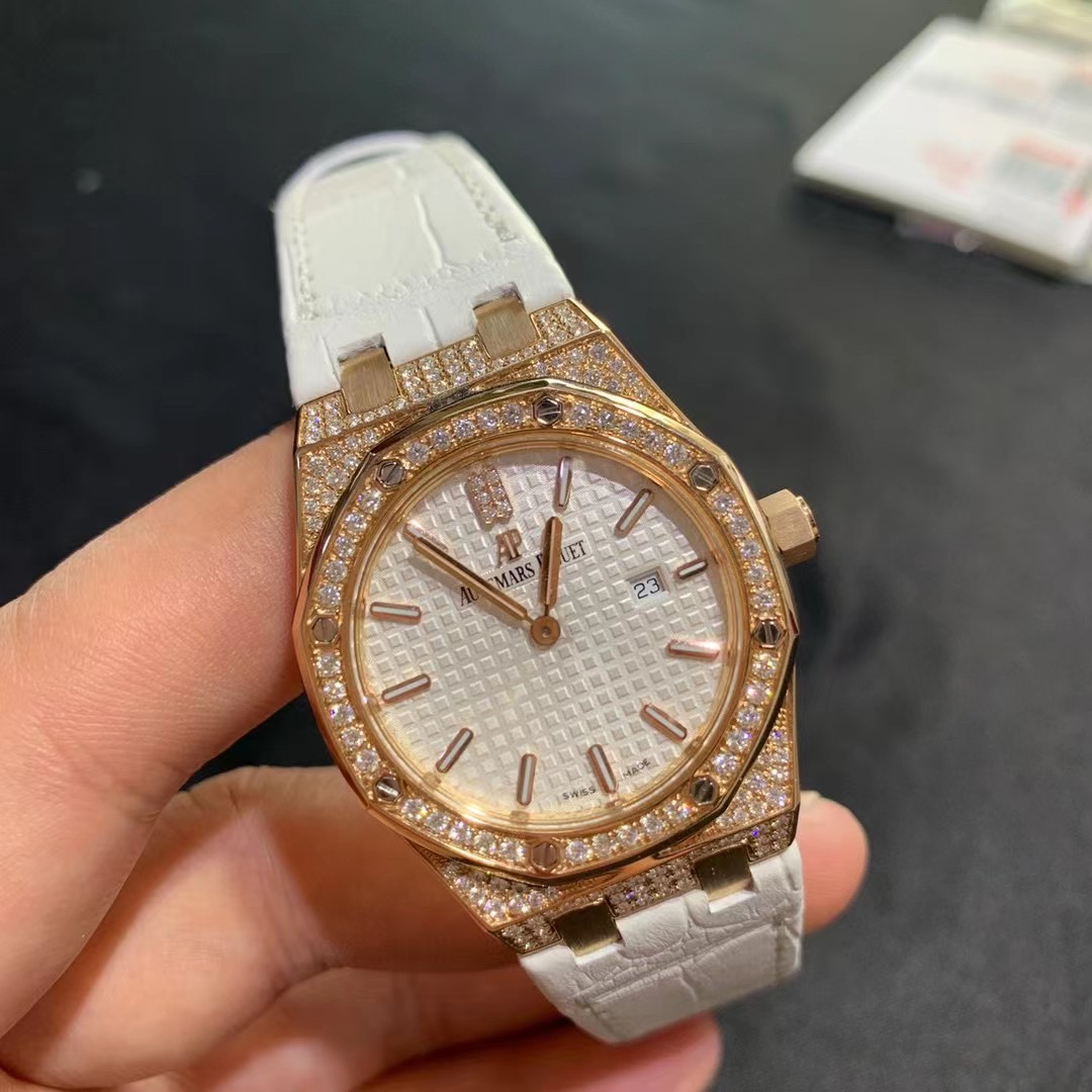 Audemars Piguet 爱彼皇家橡树系列 女款