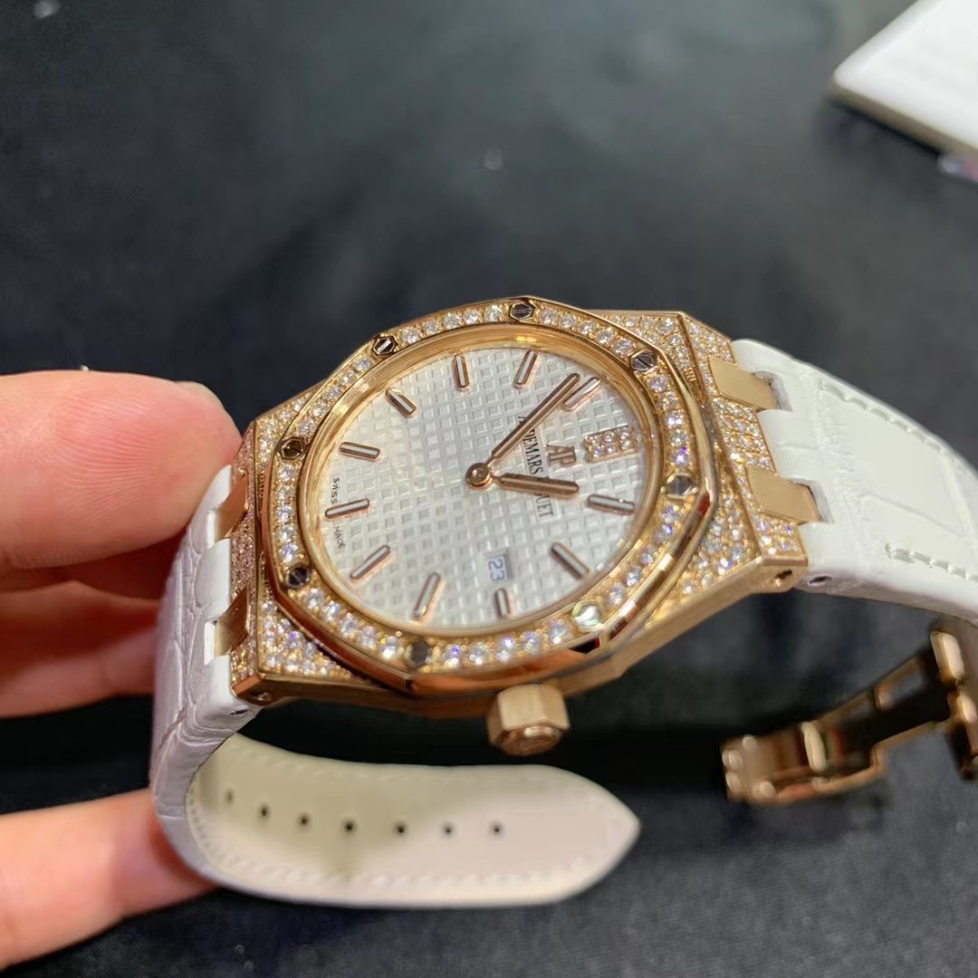 Audemars Piguet 爱彼皇家橡树系列 女款
