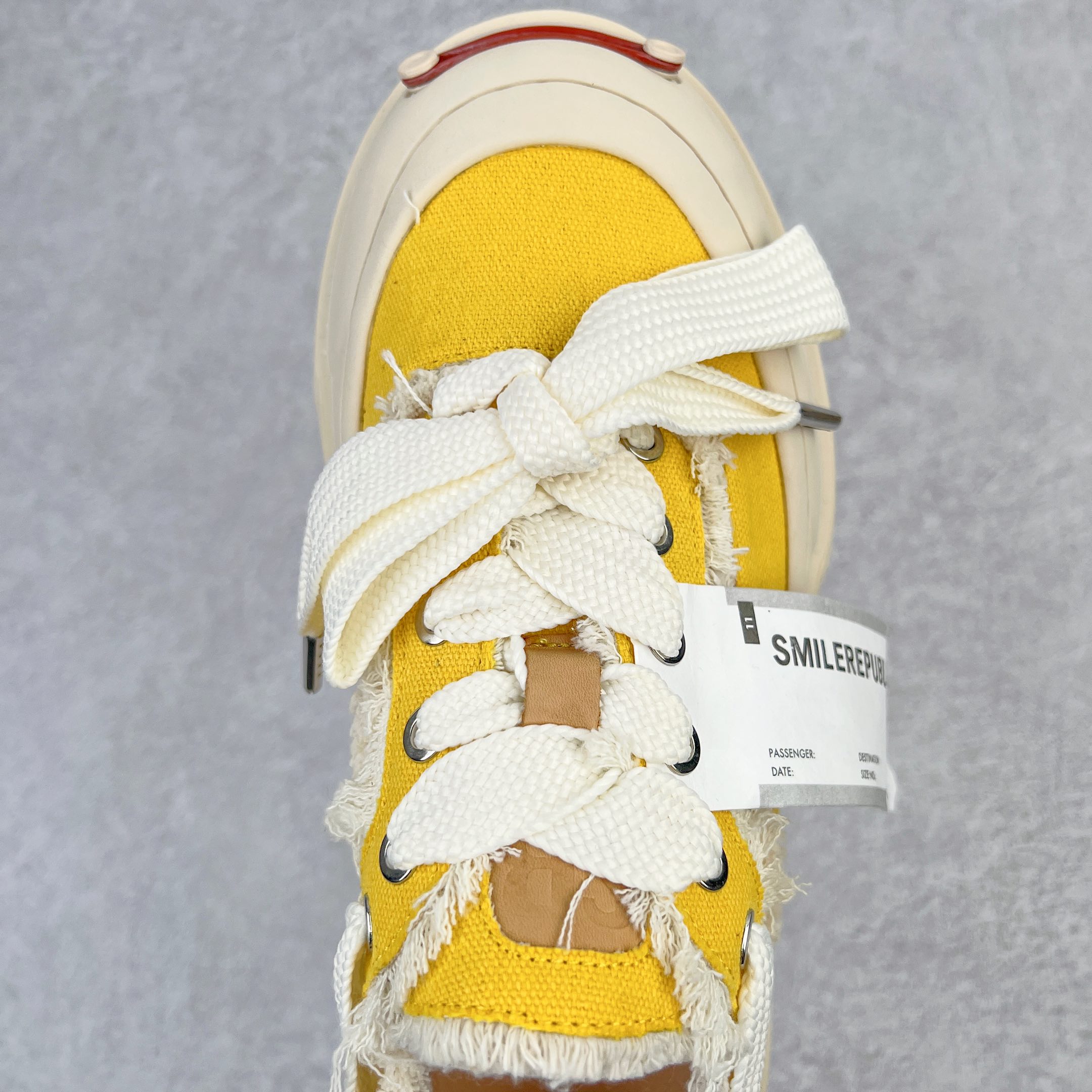 图片[4]-＃开春福利 SMILEREPUBLIC檀健次同款经典新款起司猫低帮开口笑厚底帆布鞋 新晋街头鞋履品牌SMILEREPUBLIC Canvas 系列 以 SMILE 为灵感来源 捕捉潮流 主打柔软的帆布设计 有裁切的羊毛流苏与独特编织技艺 超软水染牛皮内里 注塑成型鞋垫 4cm厘米外增高效果橡胶鞋底 尺码：35 36 37 38 39 40 41 42 43 44-选品中心