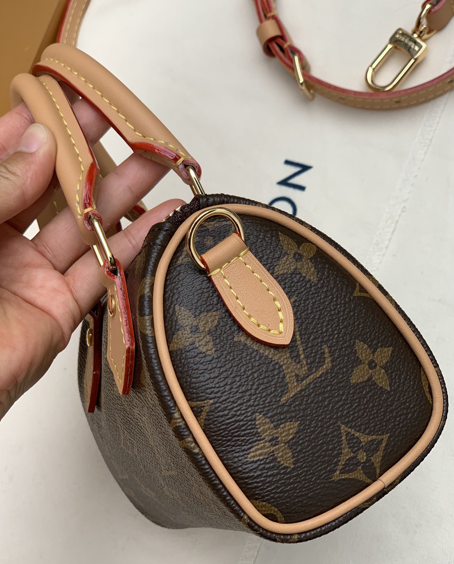 🌼 m81085尺寸16 x 10 x 7.5CM 2022新款nano s🌼Peedys🌼P可调节枕头