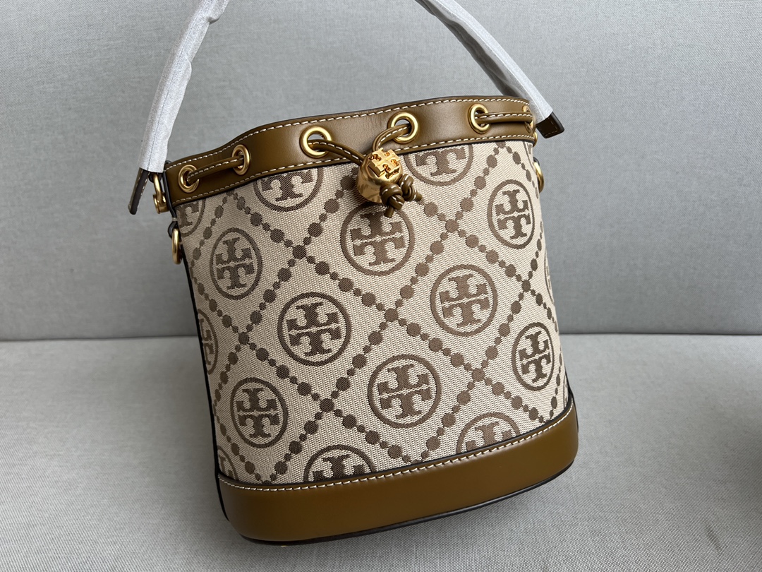 Tory Burch TB新款T MONOGRAM提花中号水桶包 logo图案 非常漂亮 袋口抽绳设计
