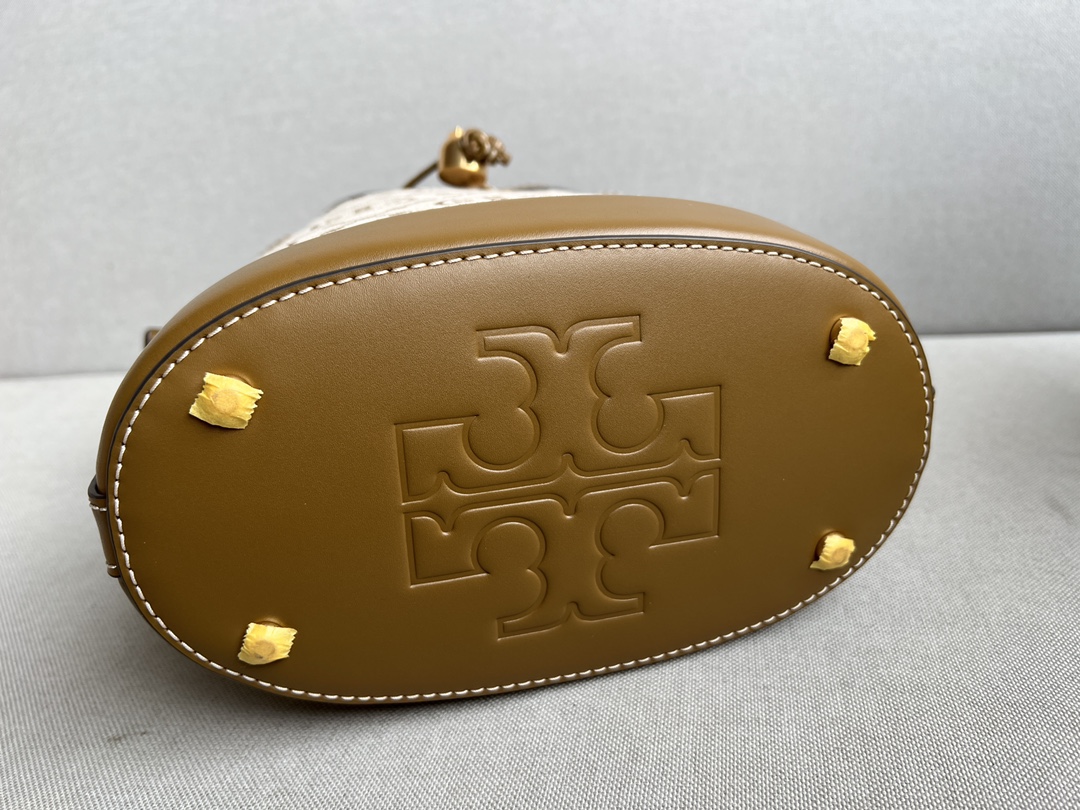 Tory Burch TB新款T MONOGRAM提花中号水桶包 logo图案 非常漂亮 袋口抽绳设计