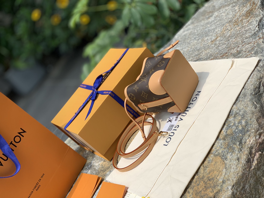 🌼 m57099尺寸11.5 x 12 x 11.5 cm原厂渠道货，货真价实，原厂原料，就是代购们心心