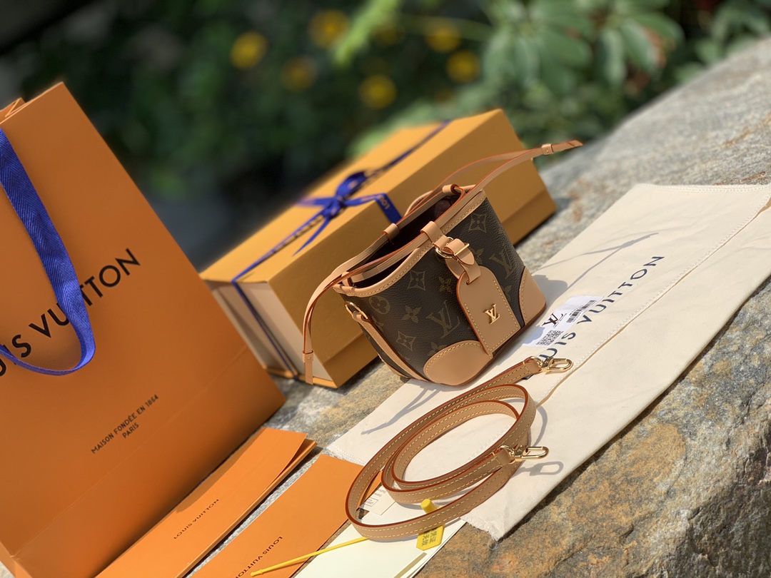 🌼 m57099尺寸11.5 x 12 x 11.5 cm原厂渠道货，货真价实，原厂原料，就是代购们心心