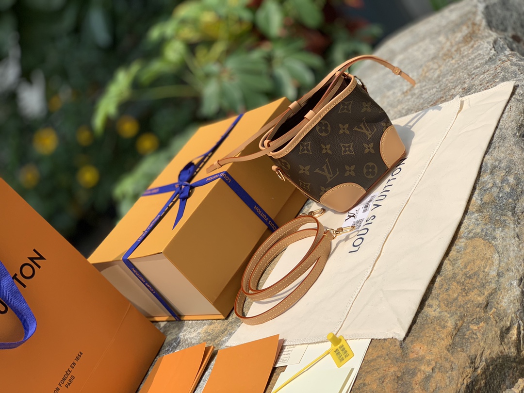 🌼 m57099尺寸11.5 x 12 x 11.5 cm原厂渠道货，货真价实，原厂原料，就是代购们心心