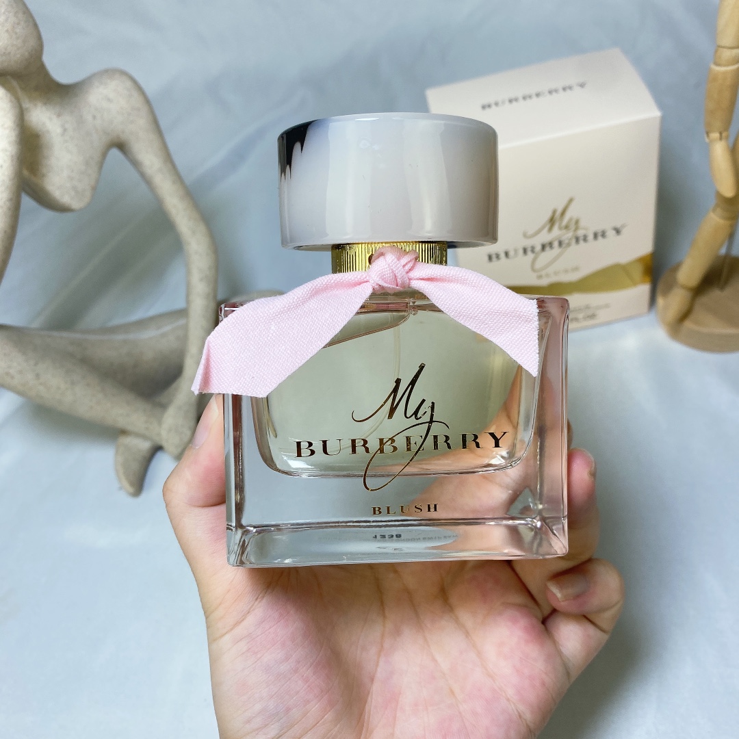 Burberry My Burberry Blush Eau de Parfum 90ml - Floral Fragrance for Women 3 i1651902569 8534 1
