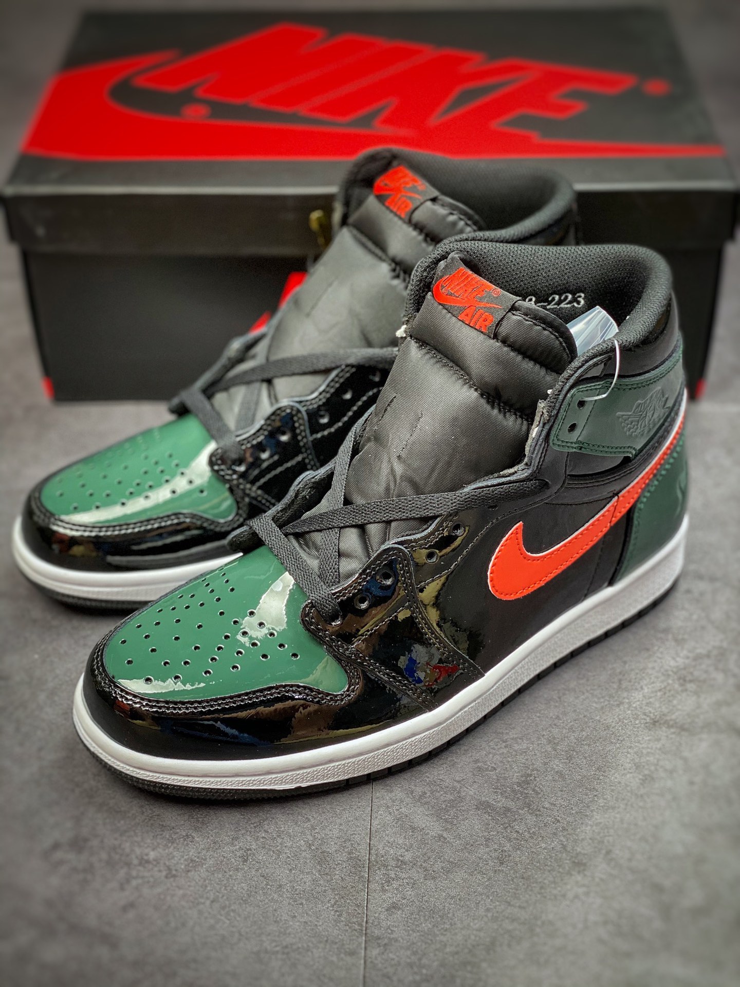 300 Air Jordan 1 黑绿橙 漆皮 纯原大厂出品AV3905-038