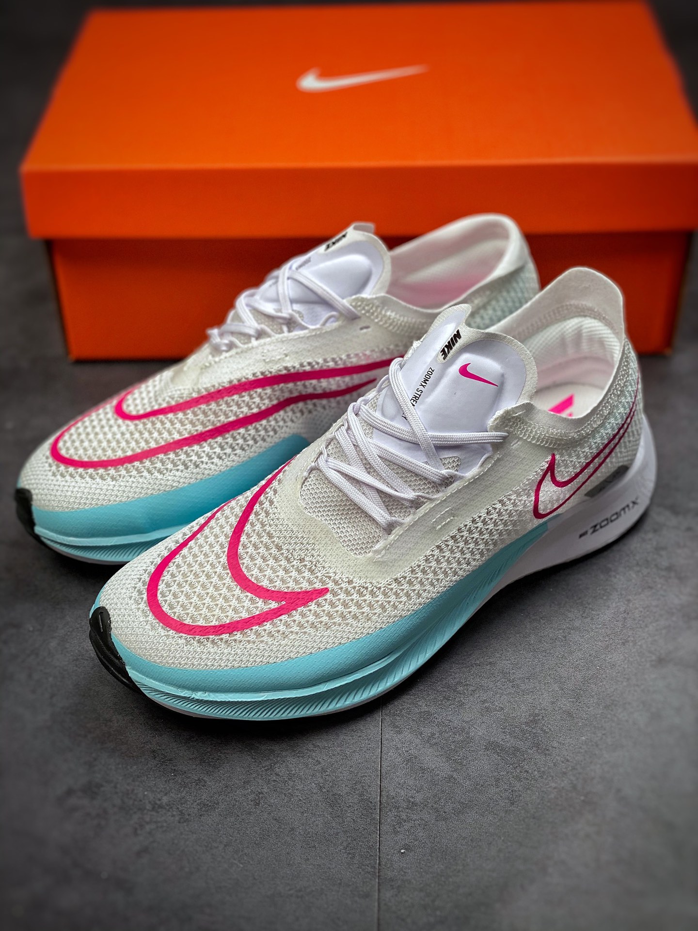 160 Nike ZoomX streakfly Proto 低帮跑鞋白蓝粉 DH9275-110