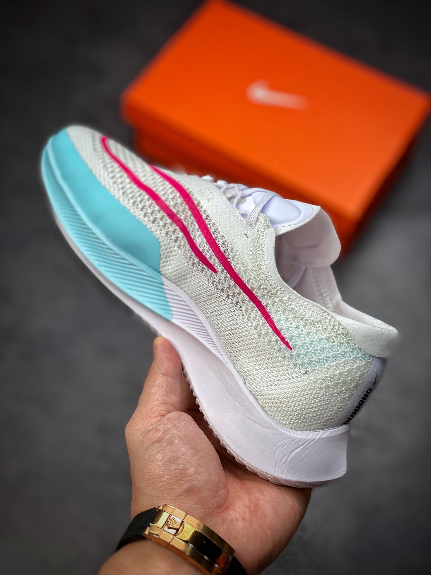 160 Nike ZoomX streakfly Proto 低帮跑鞋白蓝粉 DH9275-110