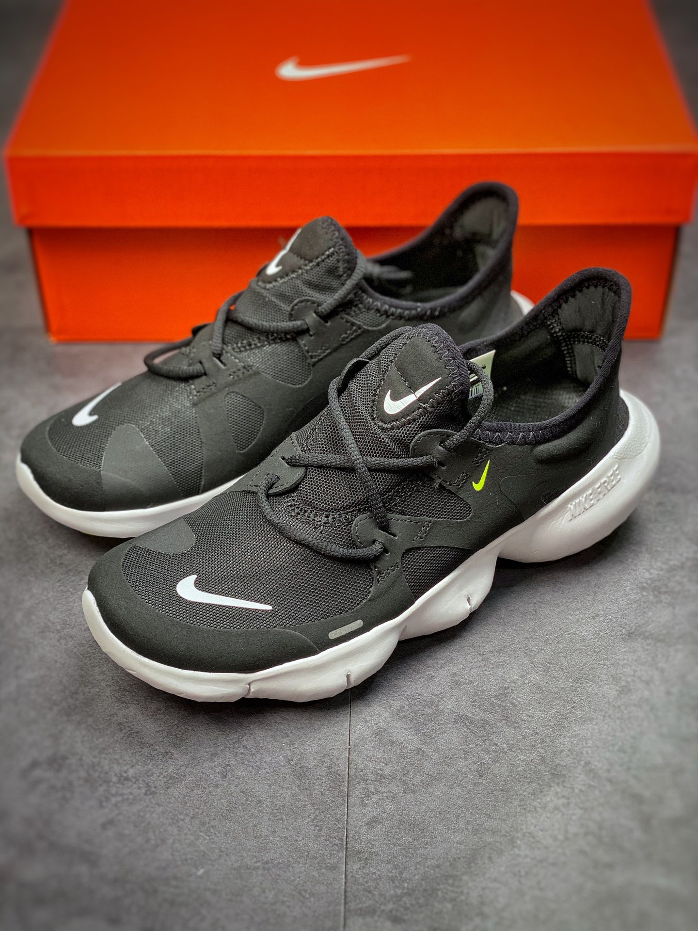 160 Nike Free RN Flyknit 赤足5.0二代轻跑鞋 AQ1316-003