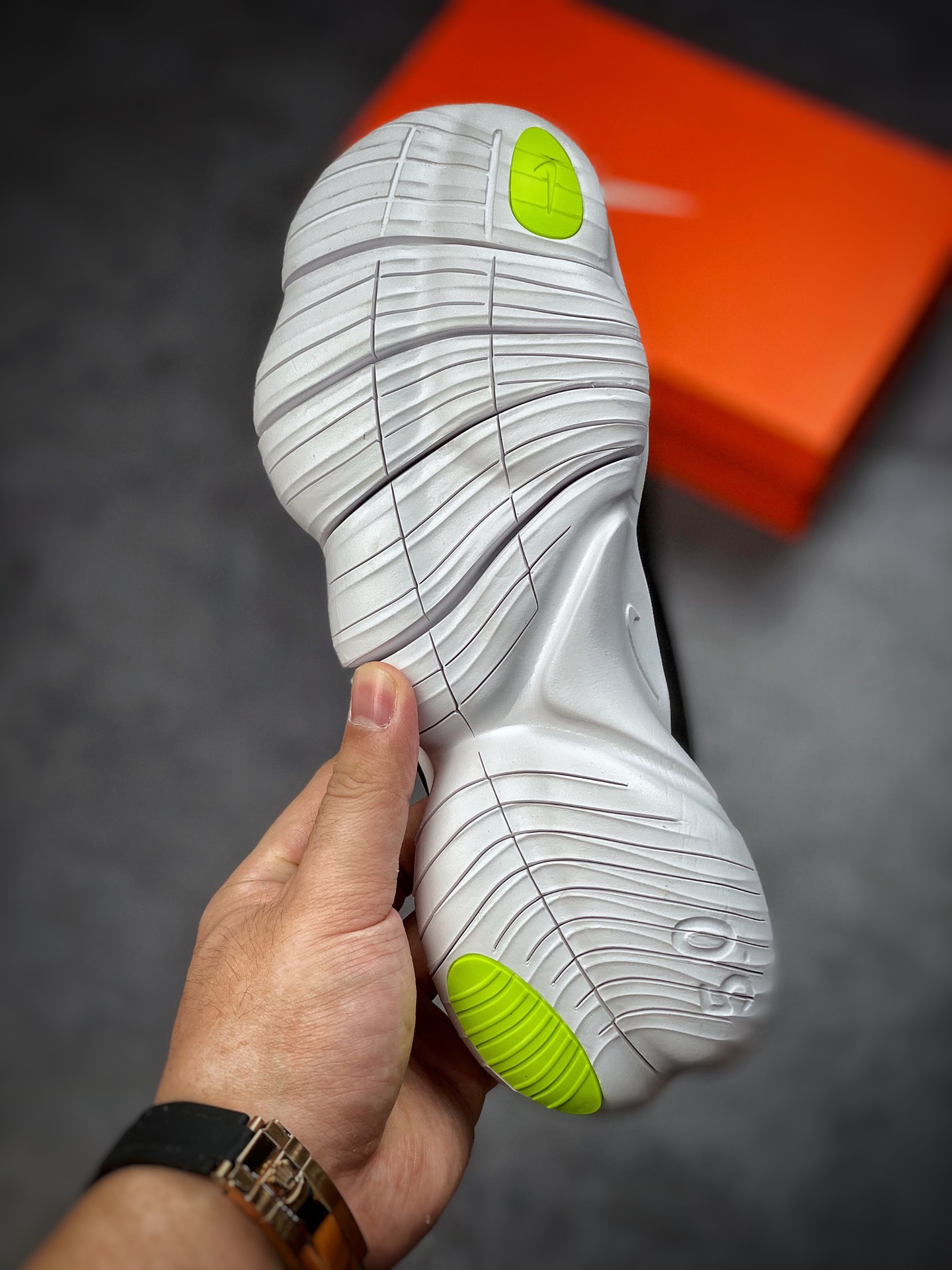 160 Nike Free RN Flyknit 赤足5.0二代轻跑鞋 AQ1316-003