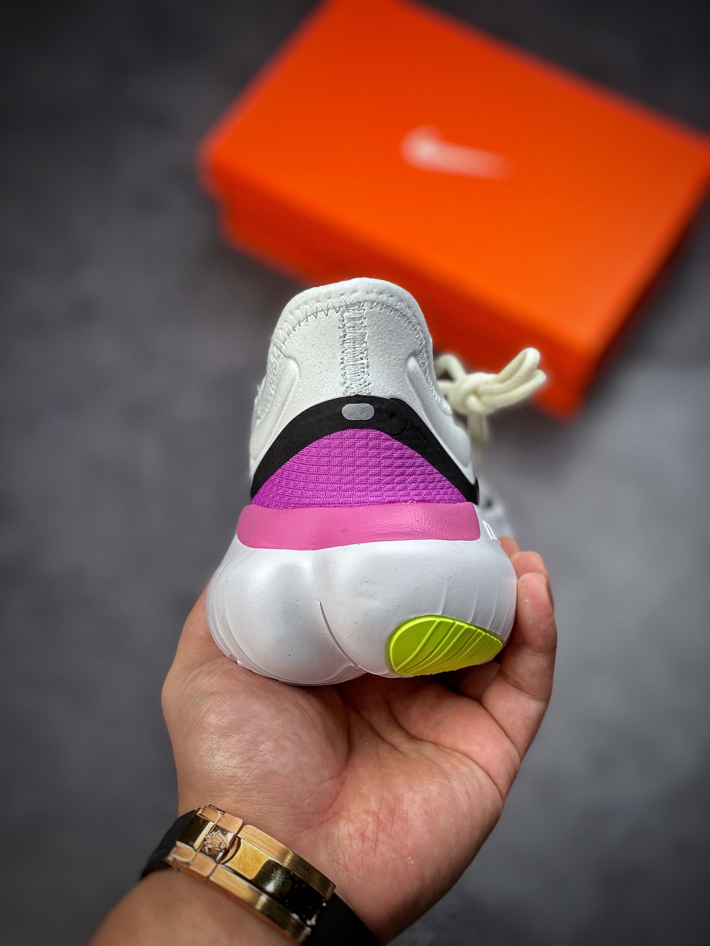 160 Nike Free RN Flyknit 赤足5.0二代轻跑鞋 AQ1289-100