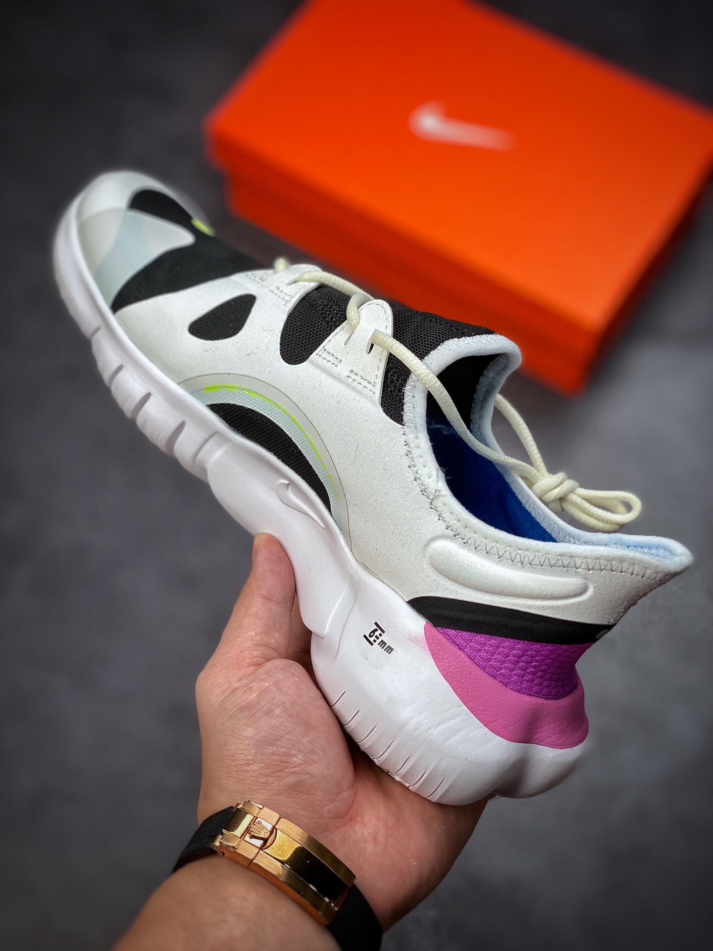 160 Nike Free RN Flyknit 赤足5.0二代轻跑鞋 AQ1289-100