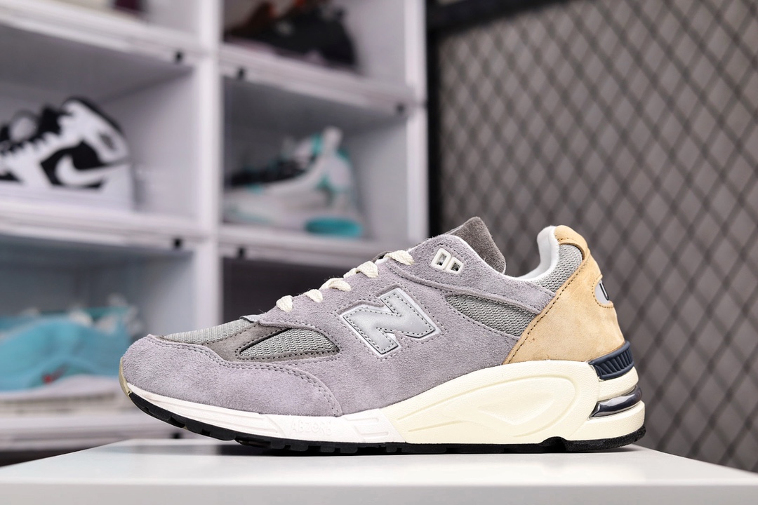 G5 New Balance NB990系列 高端美产复古休闲跑步鞋 M990TD2采用台产猪巴革及透气网眼材质 原装6层组合底模精密开发 搭载全新碳素中底 后跟透明TPU水晶装饰条稳固366RC