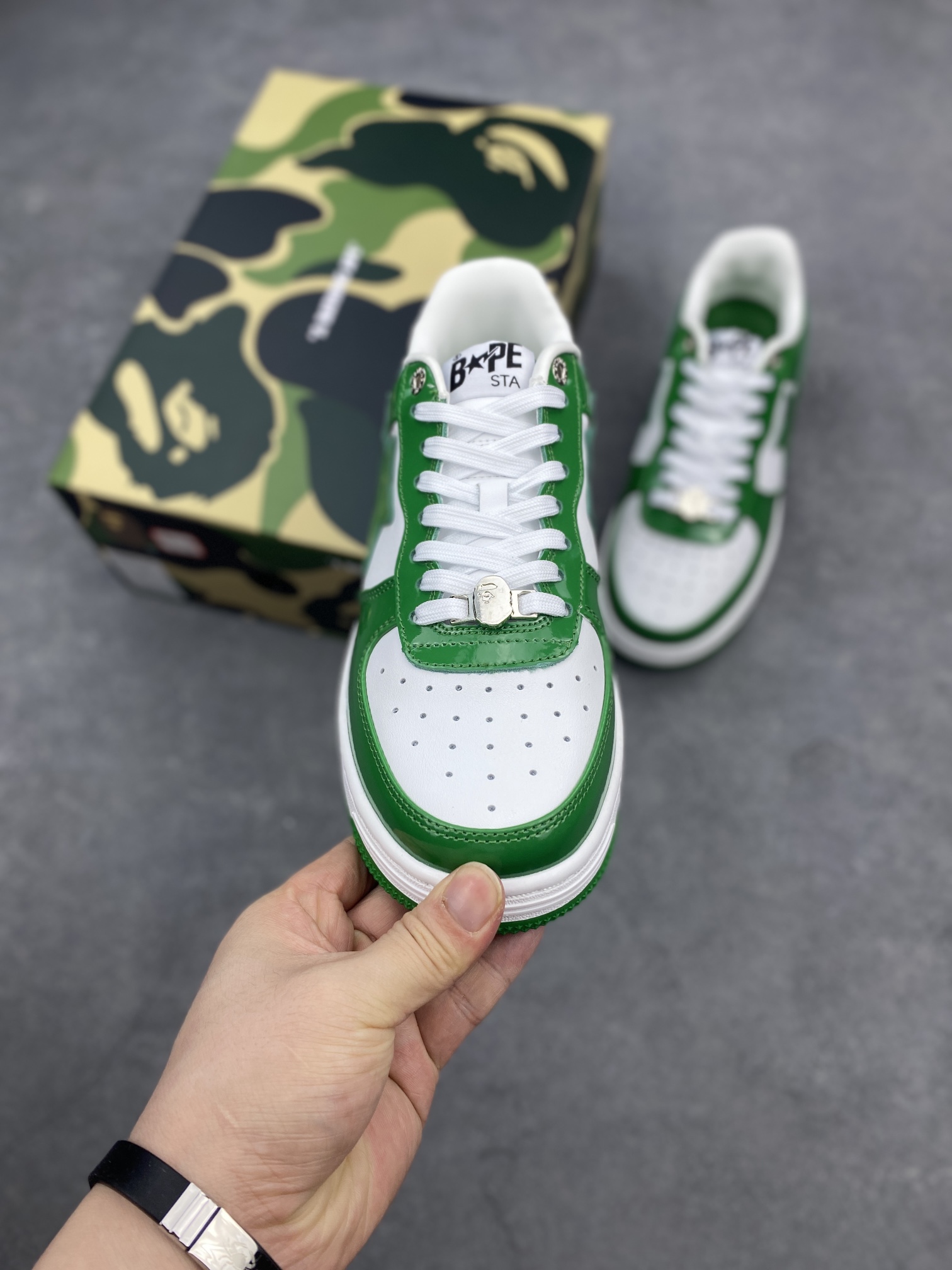 BAPE Sk8 Sta Green & White Low-Top Sneakers - Classic Street Style 3 i1651912497 4794 1