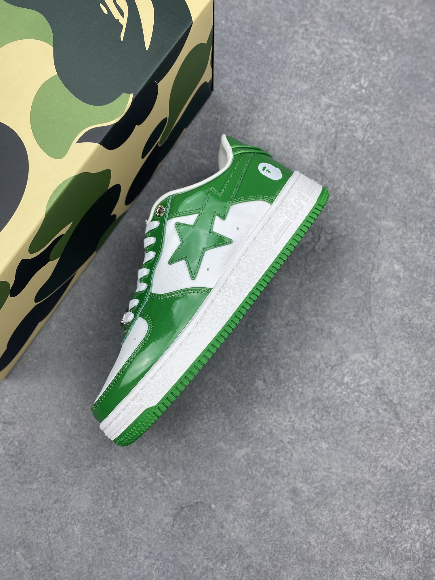 BAPE Sk8 Sta Green & White Low-Top Sneakers - Classic Street Style 8 i1651912497 6647 6