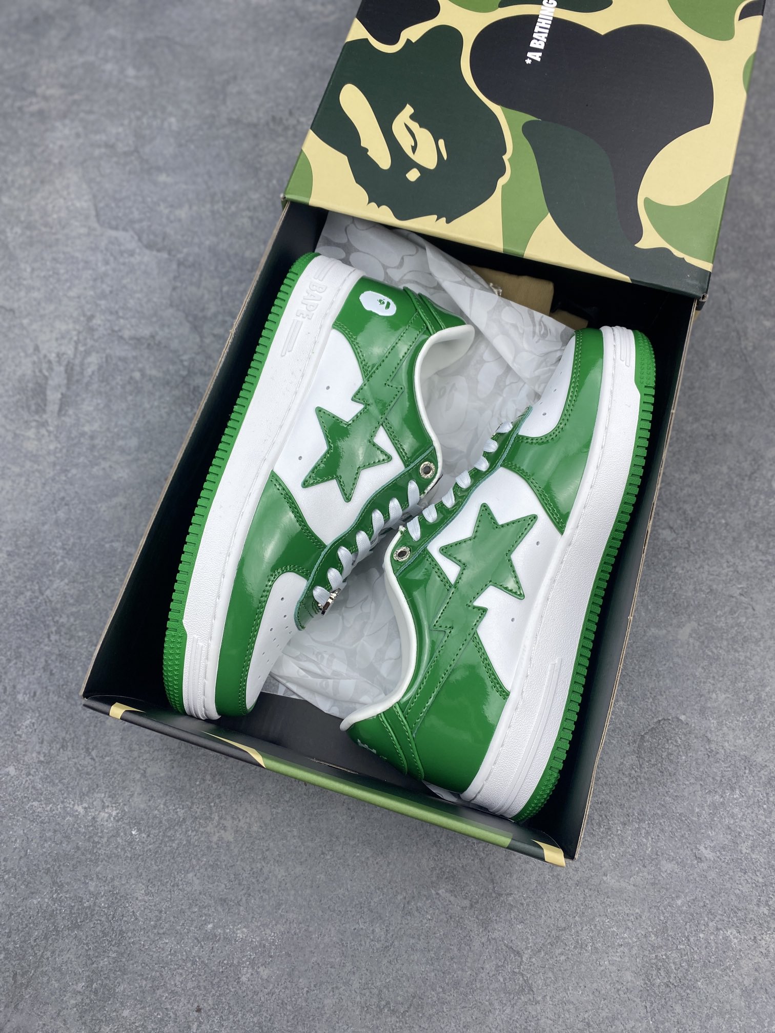 BAPE Sk8 Sta Green & White Low-Top Sneakers - Classic Street Style 10 i1651912497 946 8
