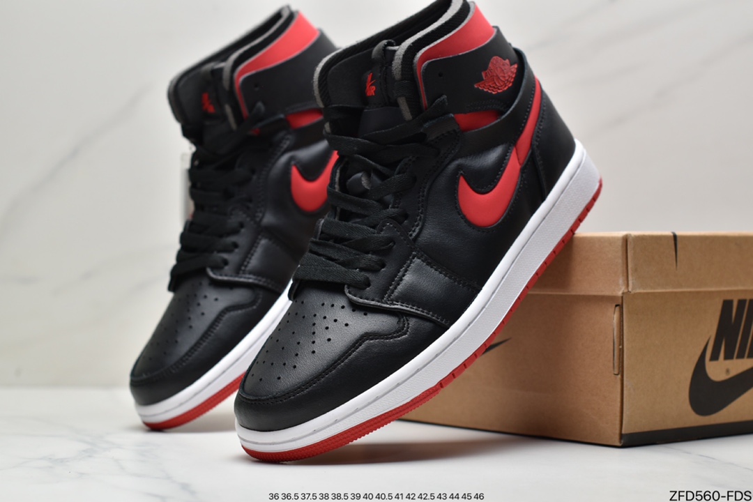 280 Air Jordan 1 Zoom CMFT 视觉效果亮眼的同时极具质感CT0979