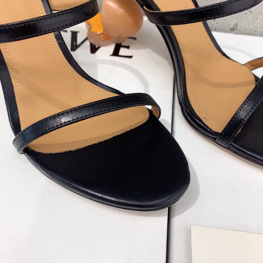 “Loewe’s Unique 2022 Shoes: High-Altitude Eggs, Soap, Rose Blossoms” - 图片 5