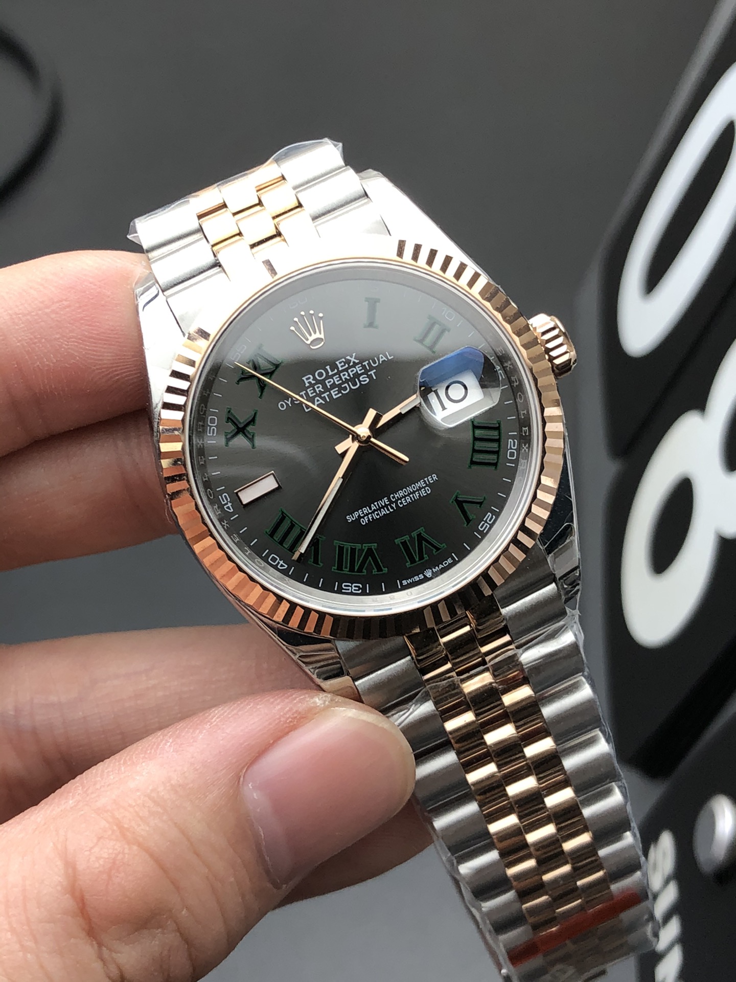 Rolex 42 36间金绿箩