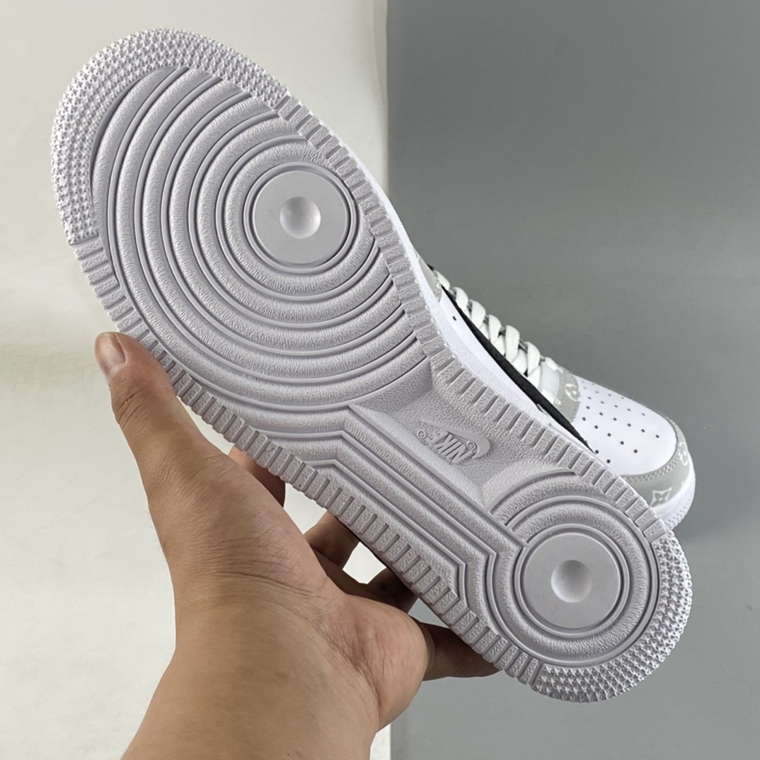 P260 驴牌 x Nike Air Force 1’07 Low 联名定制 空军低帮休闲板鞋 BQ8988-108