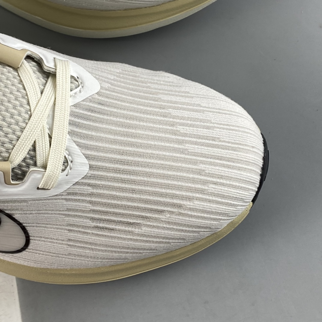 P190 Nike Zoom Winflo 9 登月新款运动休闲缓震跑步鞋 DV9121-011