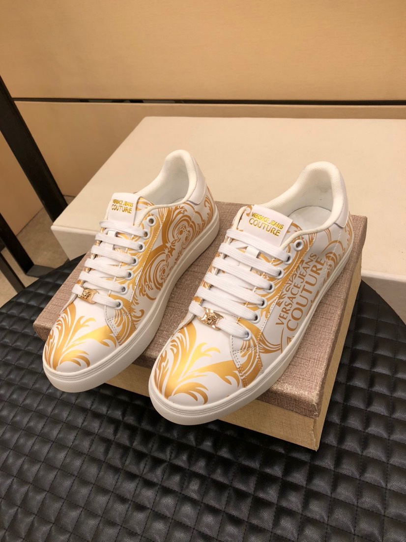 I5  范思哲休闲鞋，透气舒适，行走方便，潮男百搭之款，鞋面顶级进口专属牛皮打印图案➕真皮内里➕橡胶耐磨大底 超级舒服。