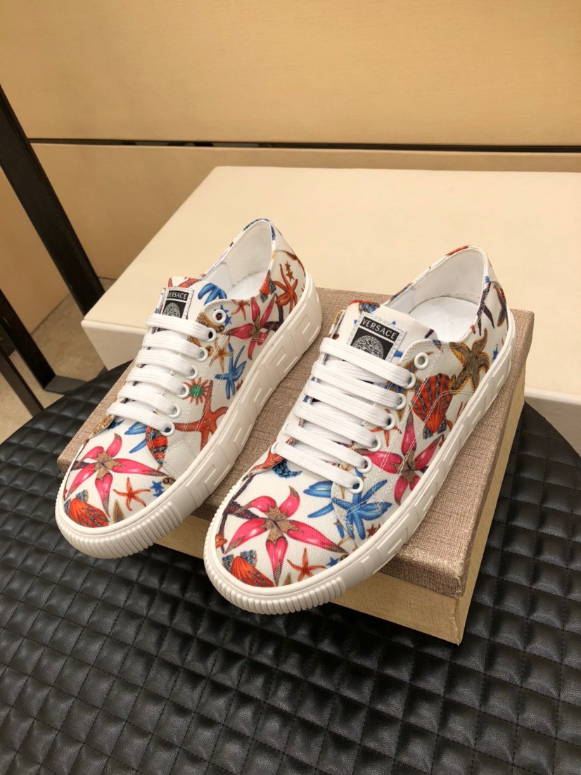 I0   范思哲休闲运动男鞋，鞋面原版进口布面➕进口头层真皮内里。完美极致奢华大气， 众多明星至爱  简约大气，经典与时尚，高端品质 38-44