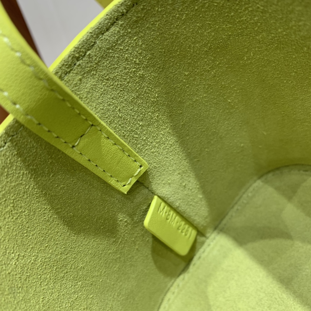 CELINE SMALL BOX CUIR TRIOMPHE 11CM BAG 199263茴香酒黄