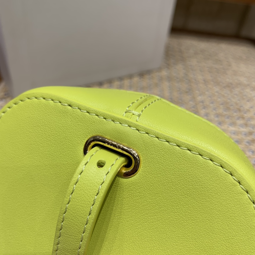 CELINE SMALL BOX CUIR TRIOMPHE 11CM BAG 199263茴香酒黄