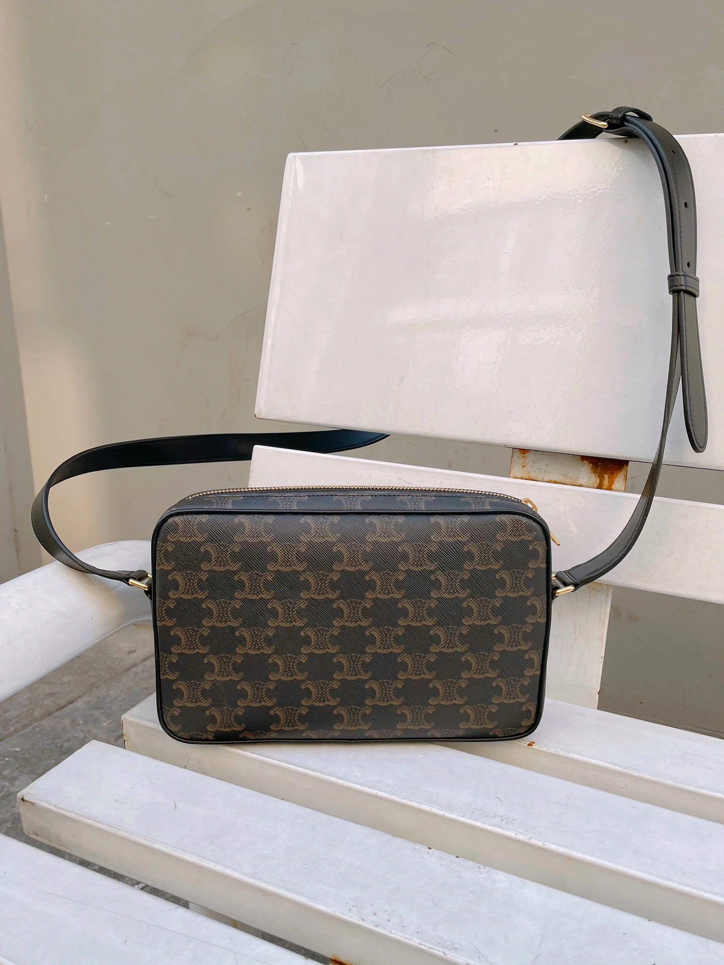 CELINE MEDIUM MESSENGER 23CM BAG 194502老花