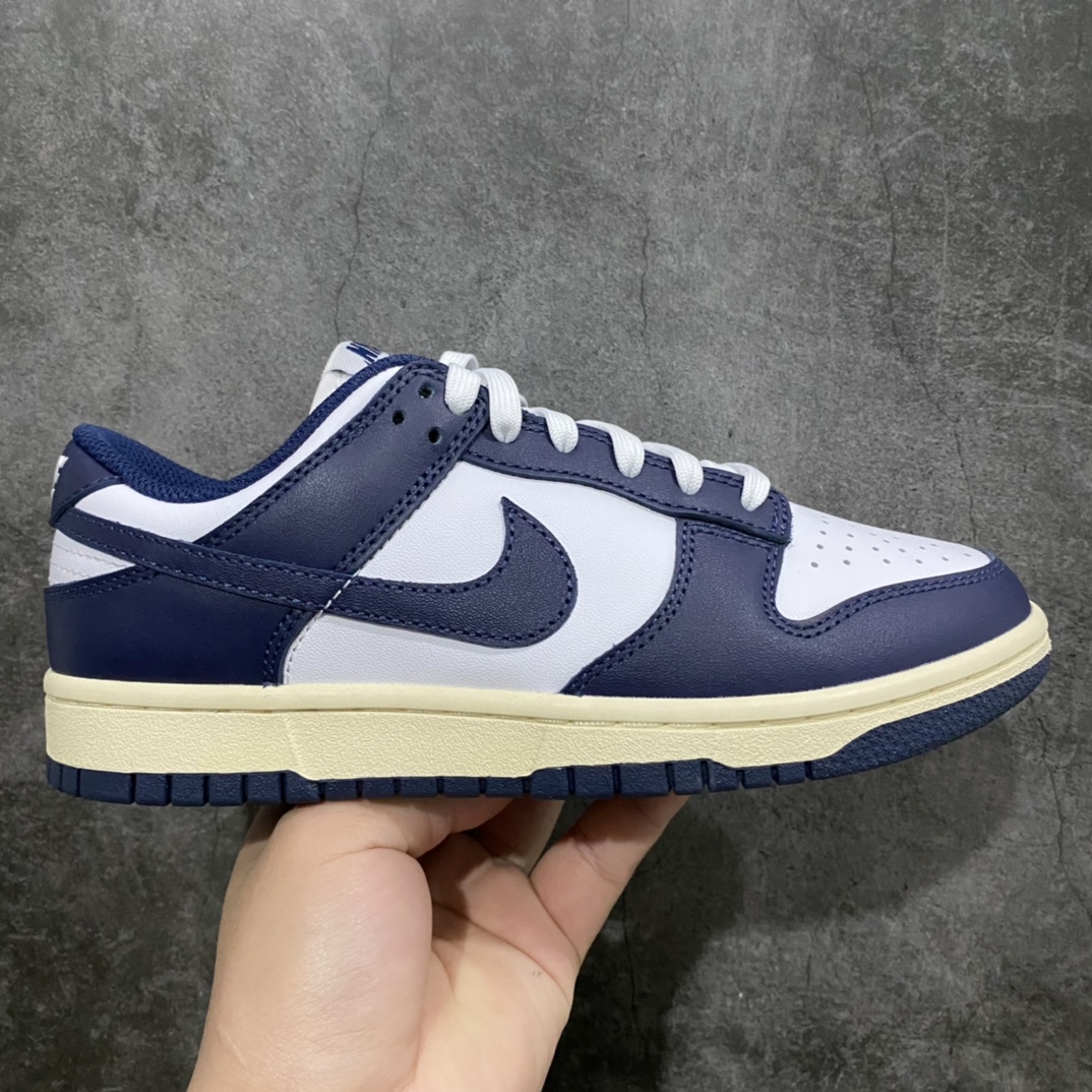 FC天花板级别 市场最强版 NK SB Dunk Low 海军蓝 欢迎对比任何市售版本!一切仅还原原鞋品质! 材料!版型!细节全部市场最顶尖工艺 图片拍不出实物那种惊艳的感觉 大哥们可以报货来看品质 顶尖工艺 市场货没有可比性! 货号: DD1503-115 尺码:36 36.5 37.5 38 38.5 39 40 40.5 41 42 42.5 43 44 44.5 45 46 47.5-选品中心