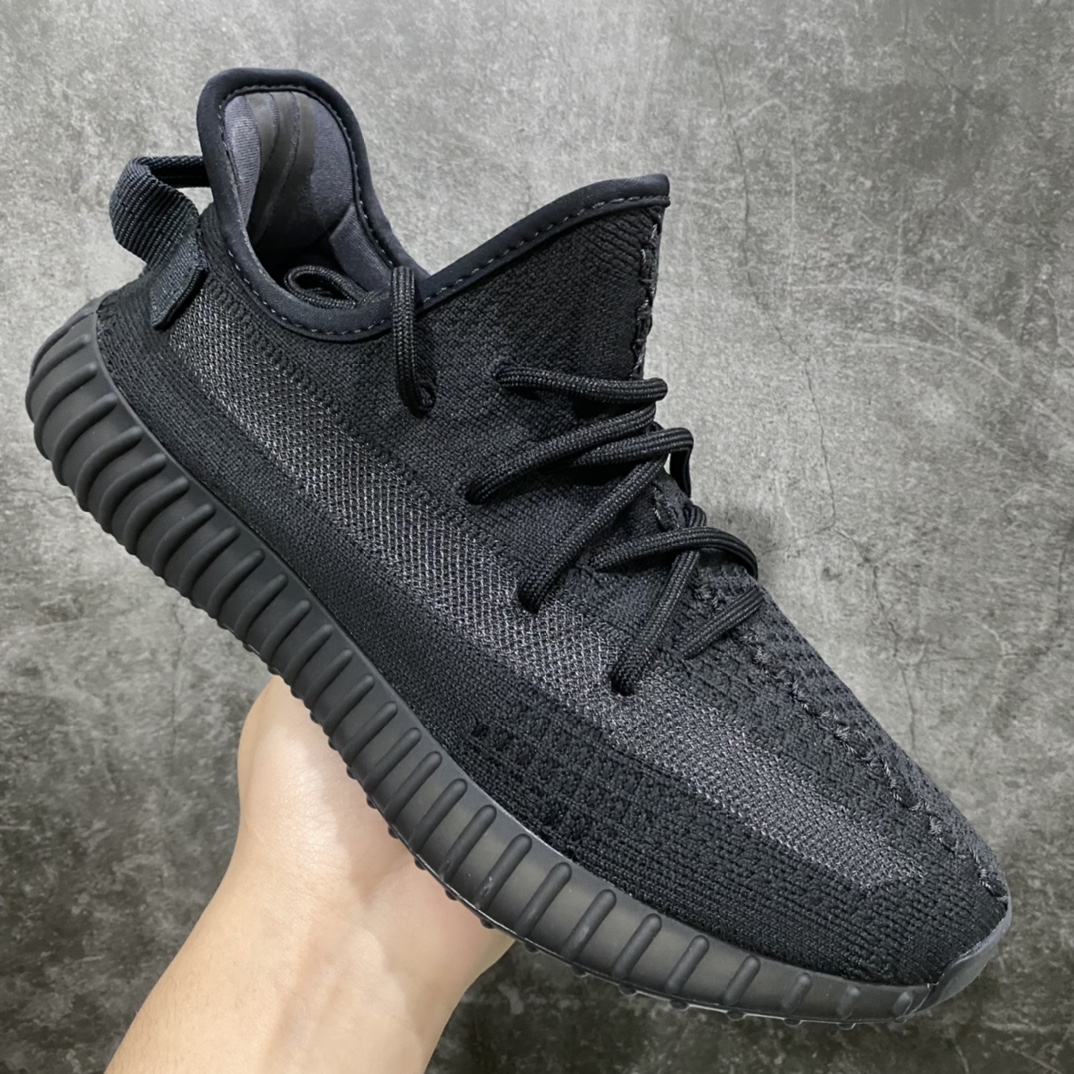 图片[4]-S2版本Yeezy350\’\’Onyx \” 黑鱼丝 HQ4540 巴斯夫原料大底 脚感非常舒适 价格定位十分亲民 可以零售高价的版本 值得推荐 尺码：36 36.5 37 38 38.5 39 40 40.5 41 42 42.5 43 44 44.5 45 46 47 48-选品中心