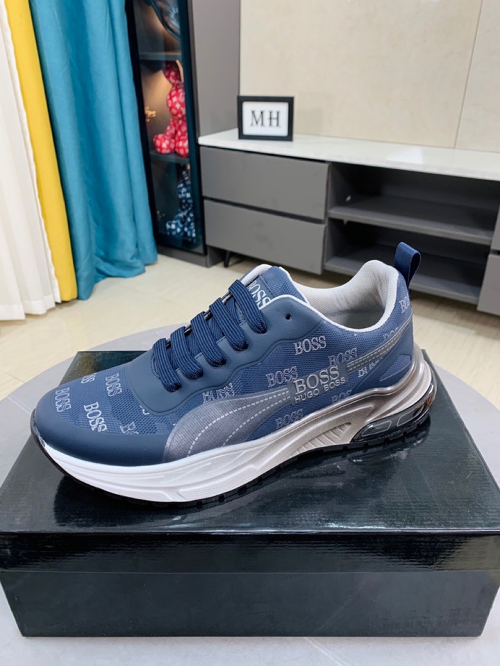I5   boss 😘😘高端系列运动男鞋，以经典的设计成为永不落幕的时尚宠儿，经典的休闲造型。鞋面采用牛皮鞋面➕ 品牌logo点缀 彰显品牌魅力；头层真皮里[太阳][太阳]品牌专用大底，耐磨，轻便，