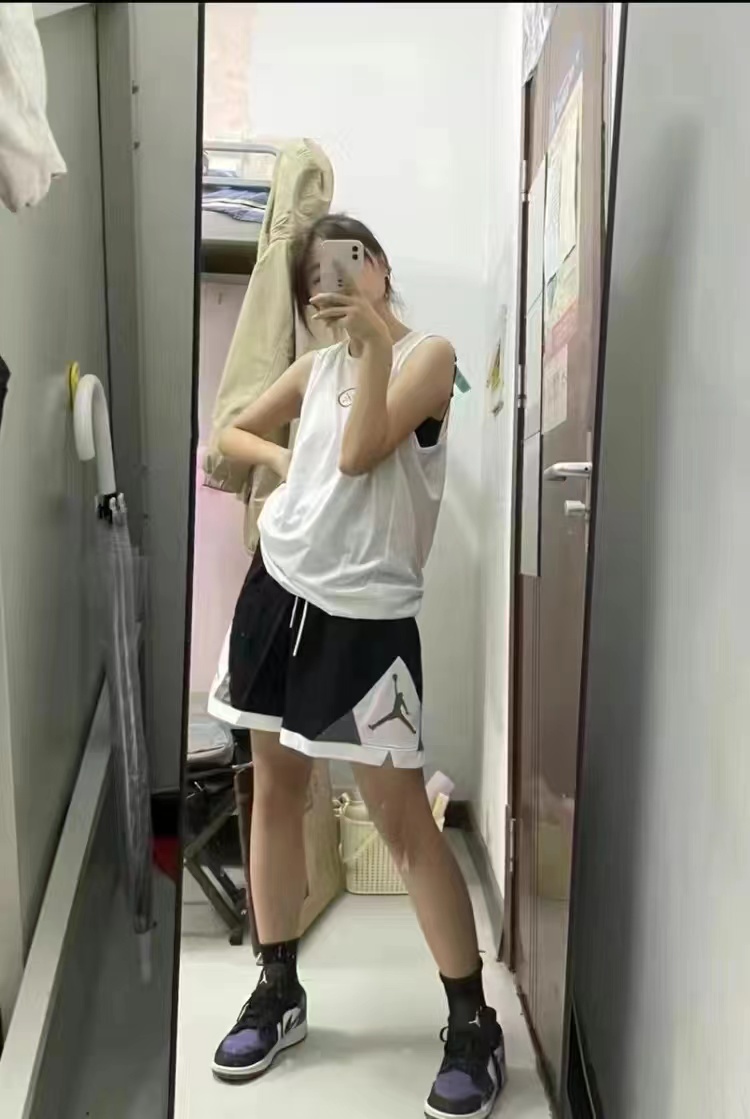 JordanAJ Fast-Dry Basketball Shorts in Black and White, Available in Multiple Sizes - 图片 5