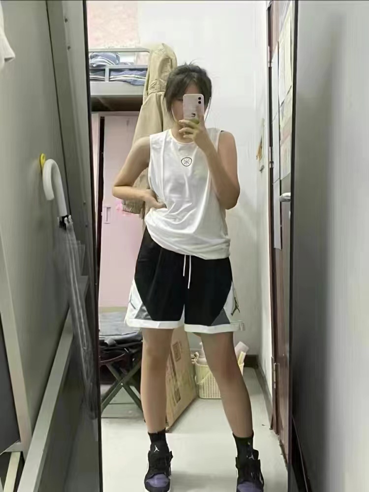 JordanAJ Fast-Dry Basketball Shorts in Black and White, Available in Multiple Sizes - 图片 4