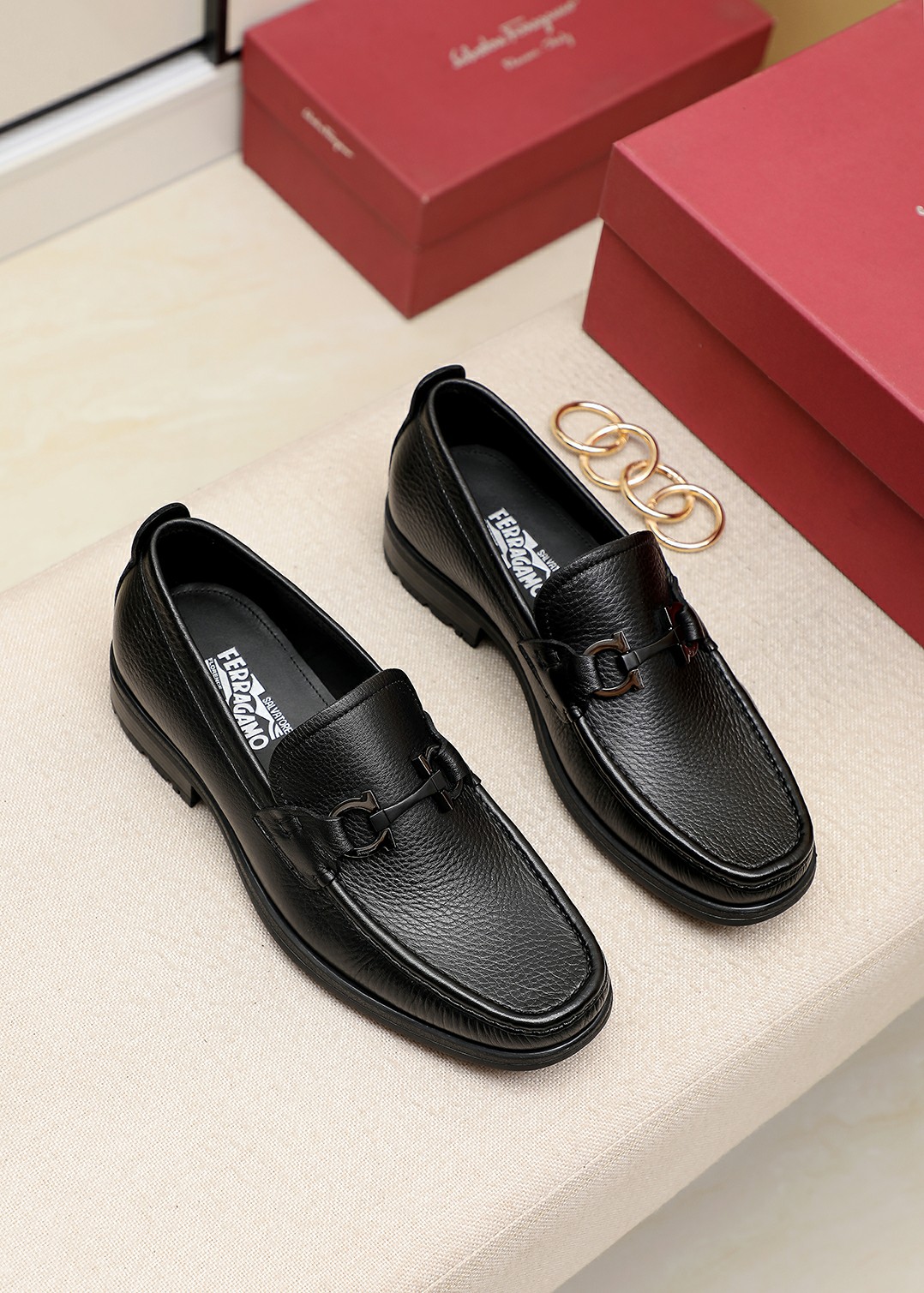 J5  Ferragamo 菲拉格慕 皮鞋正码