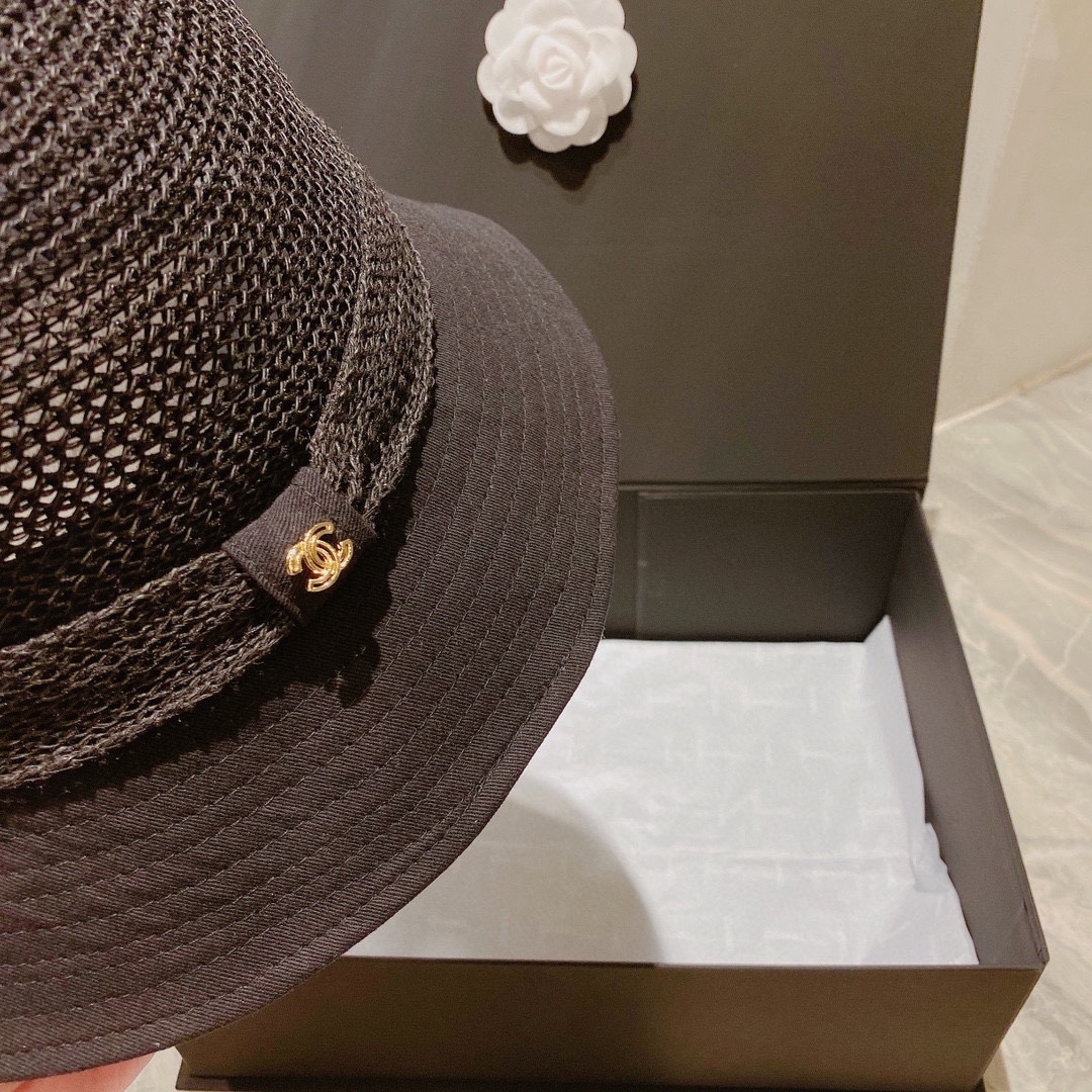 Chanel香奈儿拼接设计草帽