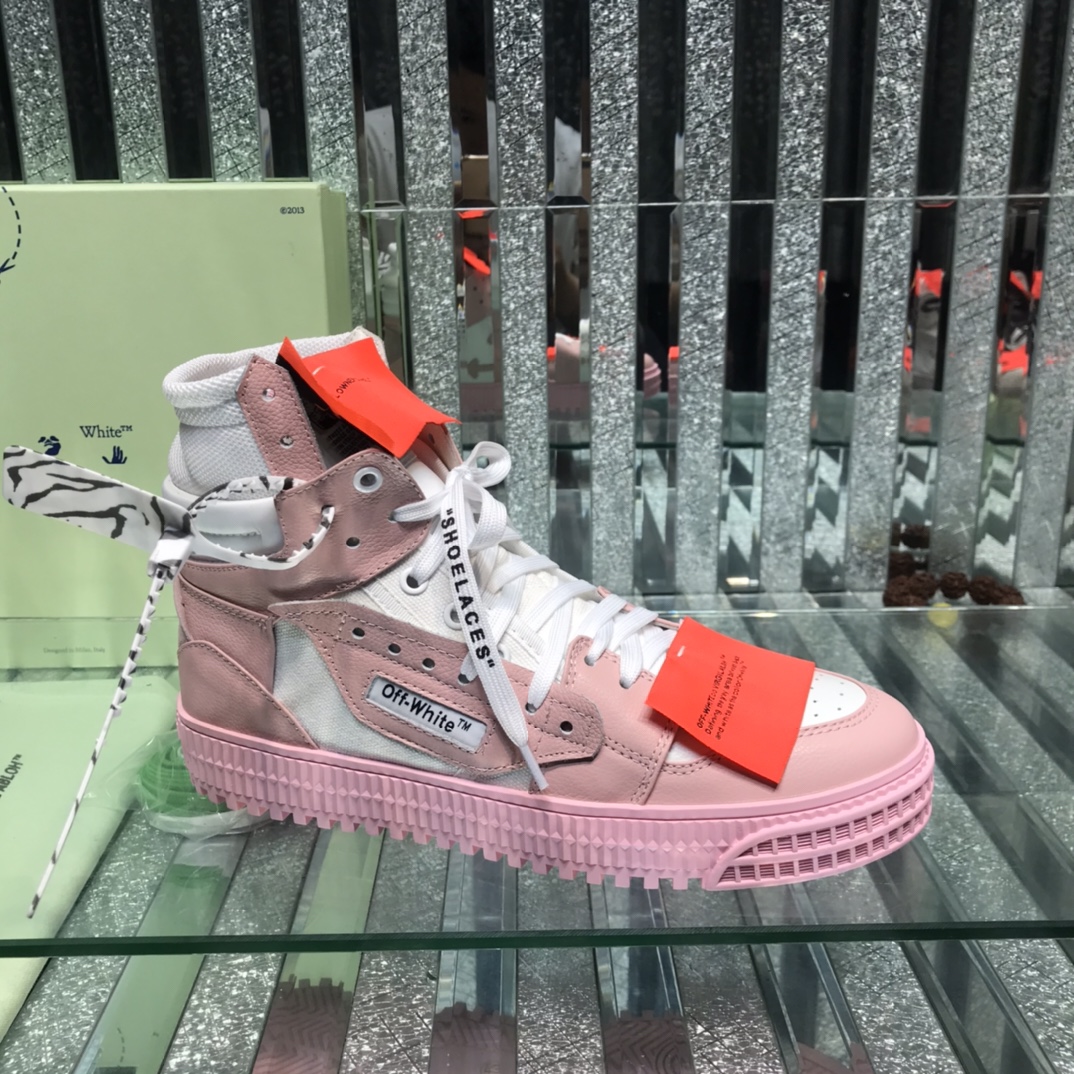 NO:721903,Couple model [OFF] OFF WHITE OW FW yellow ribbon white arrow black high-top European and American trendy shoes. The 2051 counter uses imported first-layer cowhide at the same time, completely 1:1 replica, official synchronization. Original factory special supply original sole, rubber outsole, can be entered and exited the counter at will, female size 35-40, male size 38-46, multi-color optional, casual shoes/sports shoes, off white, sneakers, cowhide19860909情侣款【OFF】OFF WHITE OW FW 黄飘带白箭头黑色高帮欧美潮鞋 2051专柜同步采用进口头层牛皮 ,完全1:1复刻,官方同步 原厂特供原版底,橡胶大底,可随意进出专柜,码数女码35–40 男码38-46码,多色可选、,休闲鞋/运动鞋,off white,sneakers,cowhide,Women's Shoes