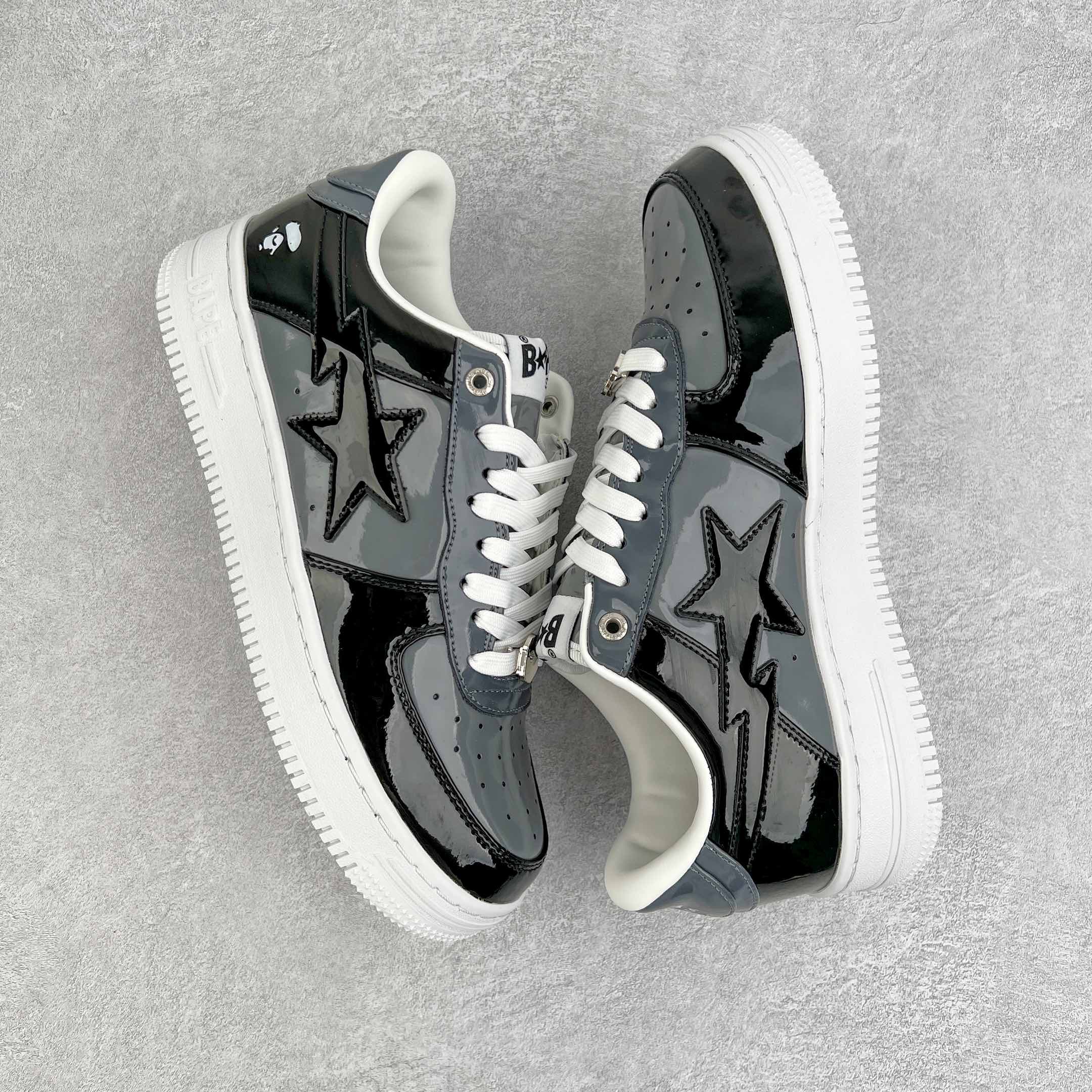 图片[3]-＃C版纯原 Bape Sta To Low 明星同款 猿人头经典漆皮低帮运动休闲板鞋 全套原纸板楦头开发 确保原汁原味 市场最完美低趴版型 一比一鞋头弧度高度鞋身弧度 外贸平台指定订单 匠心打造 开发时长超过半年 独家私模磨具冲刀加持 原厂特供皮料光泽色卡零偏差 内里均采用市场最好的超软原厂填充棉 原数据进口机台高频印压LOGO 最高QC检验标准 控制溢胶瑕疵 深浅定位均保持zp一致 中底嵌入Ortholite缓震材质 全套原包装 包含猿人logo 定制防尘袋 尺码：36 36.5 37 38 38.5 40 40.5 41 42 42.5 43 44 44.5 45 46-选品中心