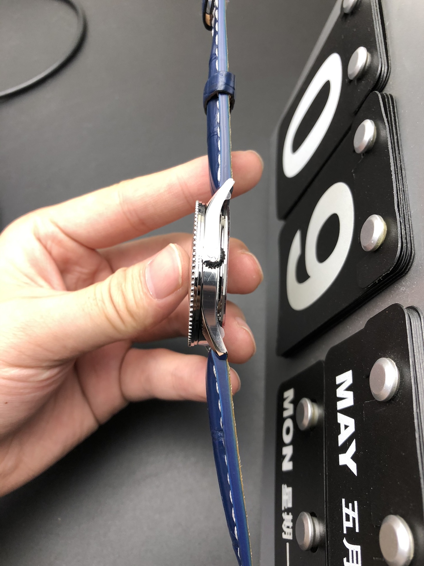 Breitling V7 sw300百年灵