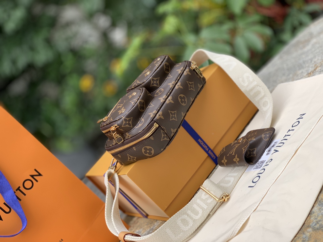 🌼 m80446尺寸18 x 11 x 10CM热门To🌼、柜上永远买不到、一直被点名的UTILITY 