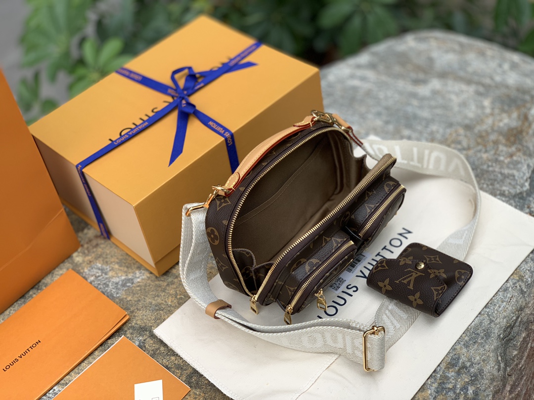 🌼 m80446尺寸18 x 11 x 10CM热门To🌼、柜上永远买不到、一直被点名的UTILITY 