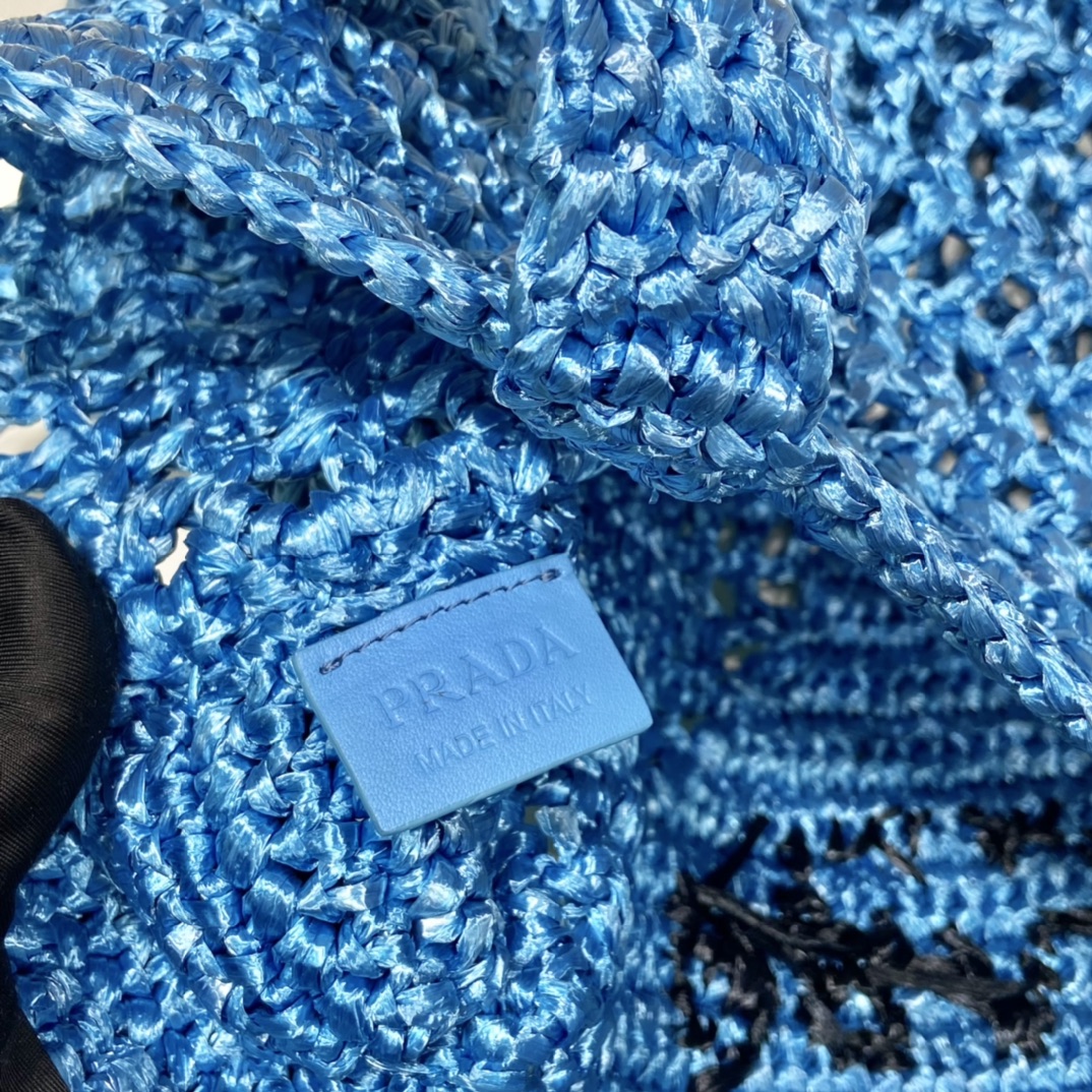 PRADA普拉达酒椰纤维托特包1BG393