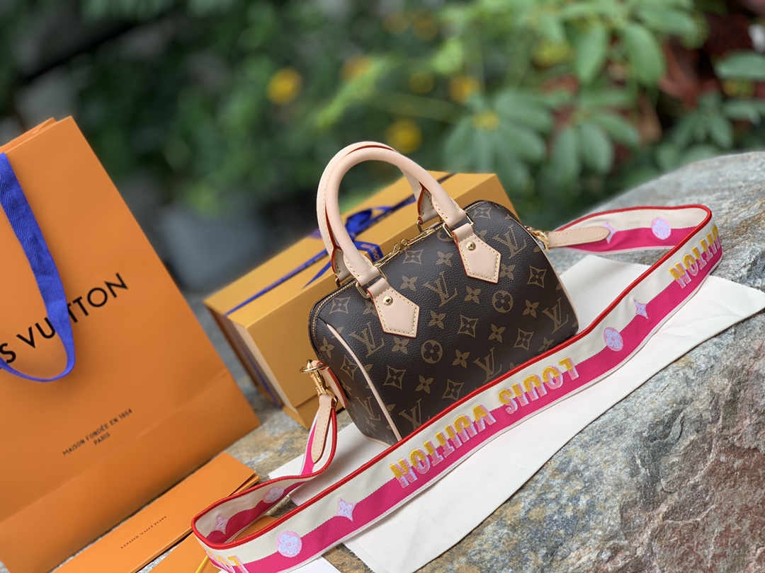 🌼 m45948粉肩带尺寸20 x 13 x 12CM百分百原厂货！S🌼Peedy Bandoulièr