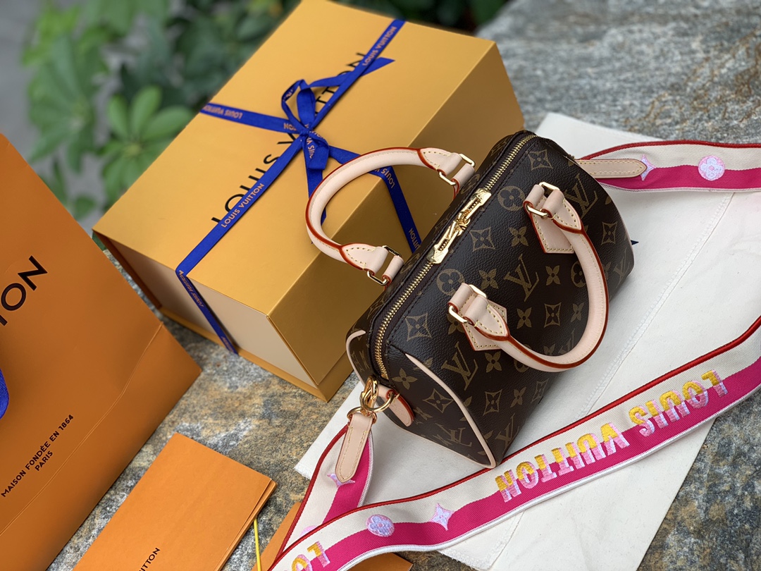 🌼 m45948粉肩带尺寸20 x 13 x 12CM百分百原厂货！S🌼Peedy Bandoulièr