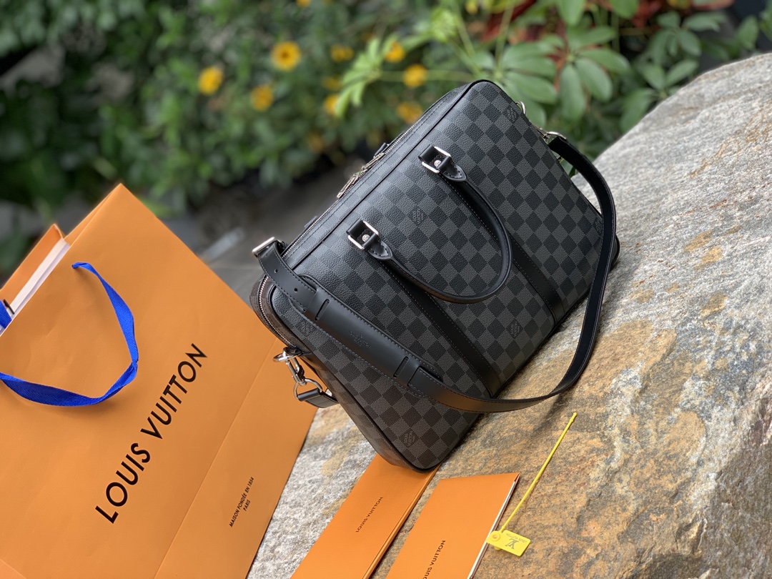 🌼 m41478尺寸35 x 27 x 6 CM代理们都关注的品质：咱们进口原厂渠道好物，任何角度看每一