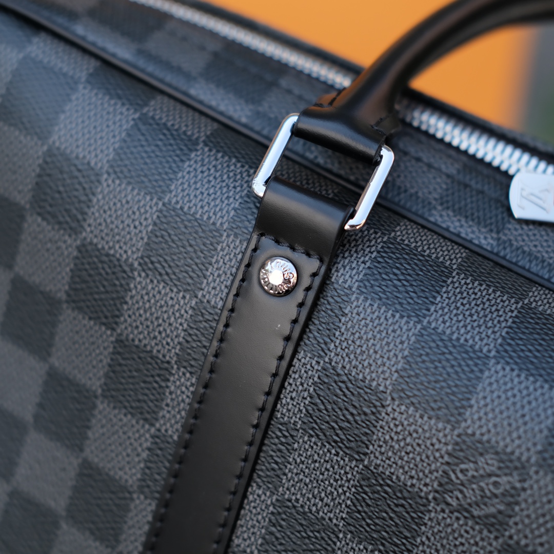 🌼 m41478尺寸35 x 27 x 6 CM代理们都关注的品质：咱们进口原厂渠道好物，任何角度看每一